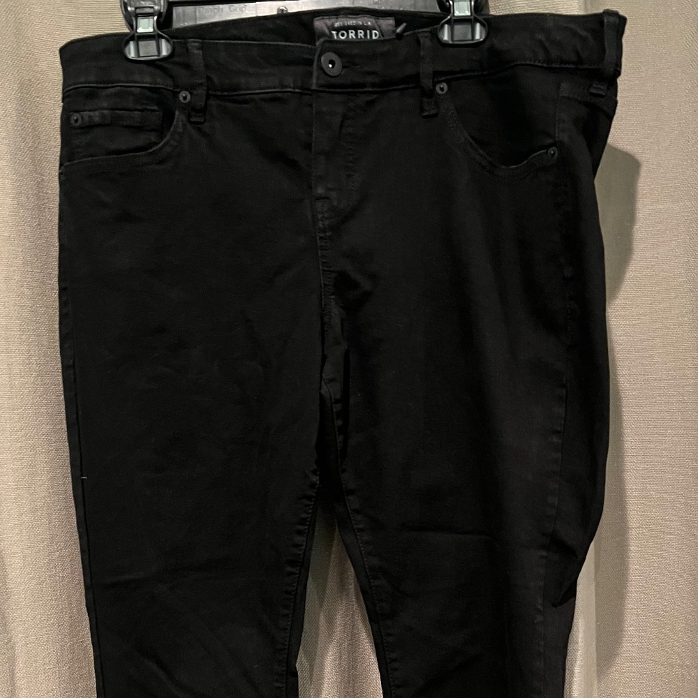 Black jean pants